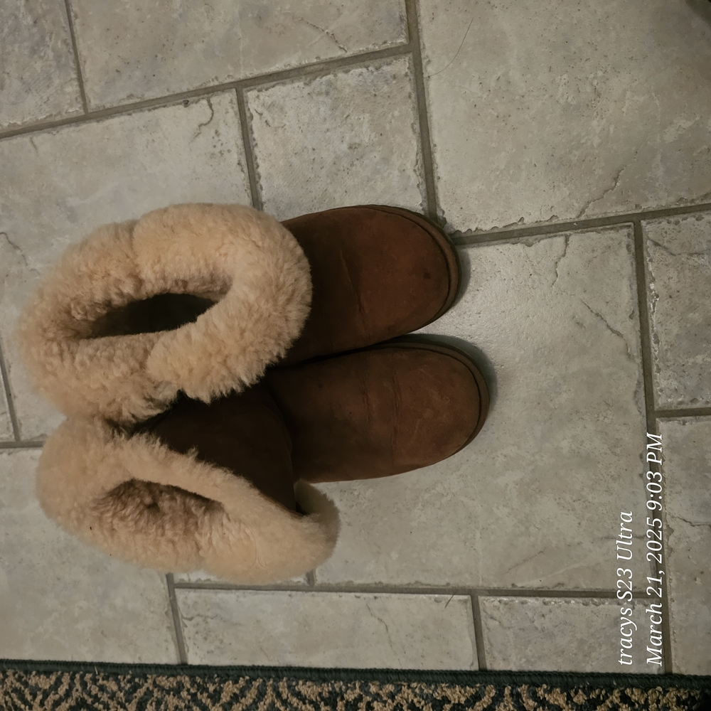 UGG Brown Ankle Boots with Cream Fur